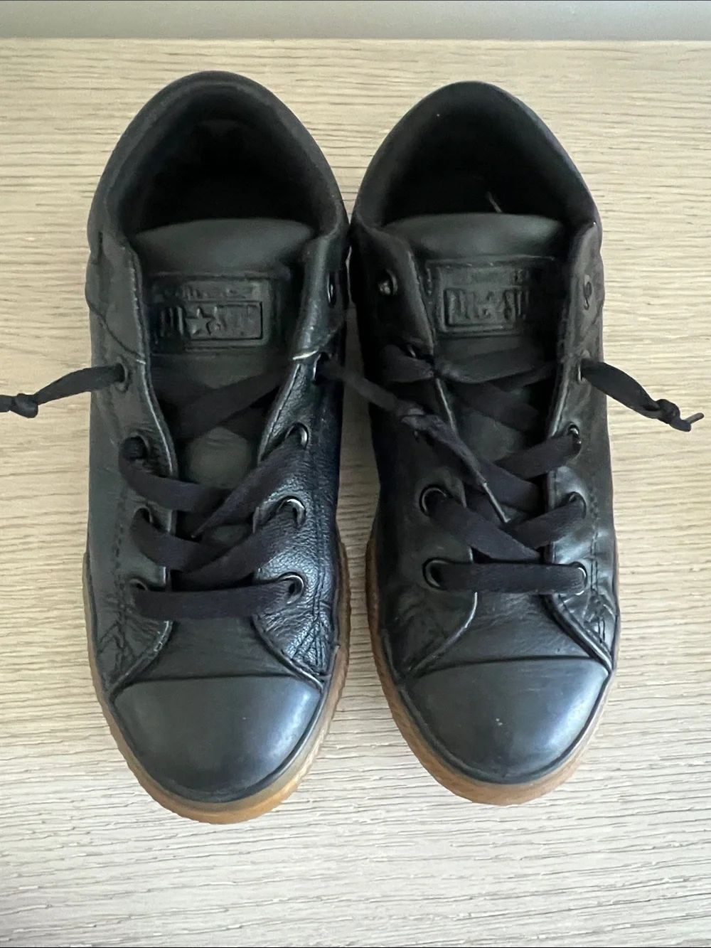 Converse Kids Black Leather Low-Top Sneakers with Gum Sole size 4